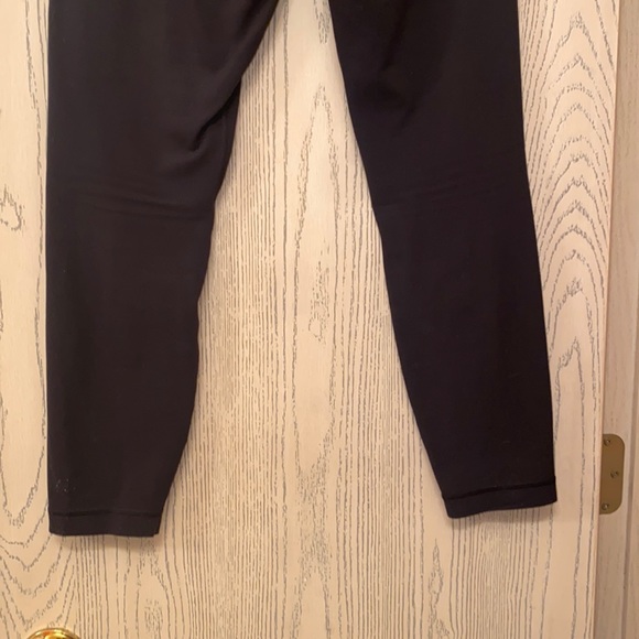 Lululemon leggings. My favorite .Now I have the shorts version. - Picture 4 of 9